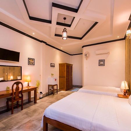 Sok San Villa Battambang Exterior photo