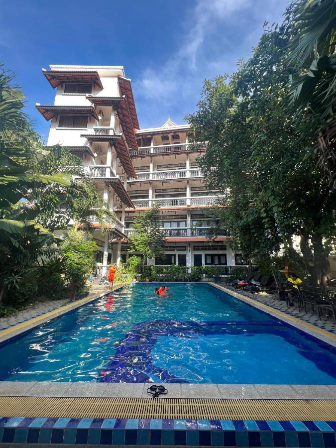 Sok San Villa Battambang Exterior photo